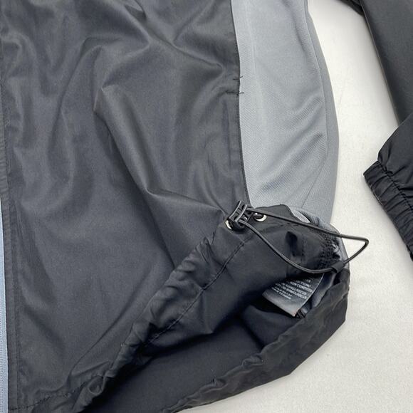 CAESARS WINDSOR CASINO Men’s XL Black Gray Full Zip Windbreaker - Picture 3 of 3